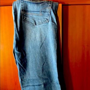 American Eagle jeans size 8 reg